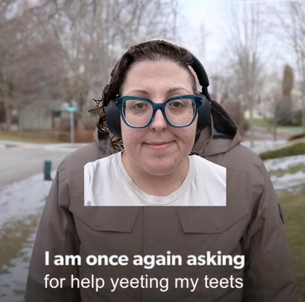 Sara memeified over Bernie Sanders: I am once again asking for help yeeting my teets