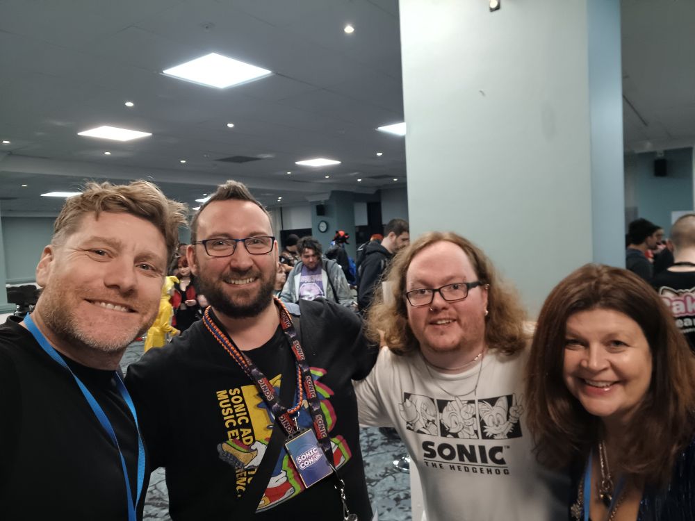 A picture with TJ Davis (Right), Damian (Middle Right), myself (Middle Left) and TJ Davis' Keyboardist (Left)