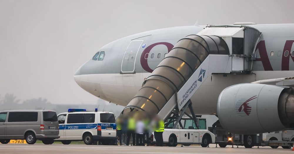 Abschiebeflug gestartet: Deutschland schickt 81 Straftäter zurück nach Afghanistan