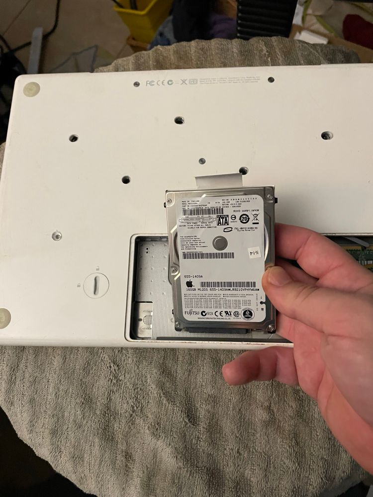 160gb SATA, not bad! 