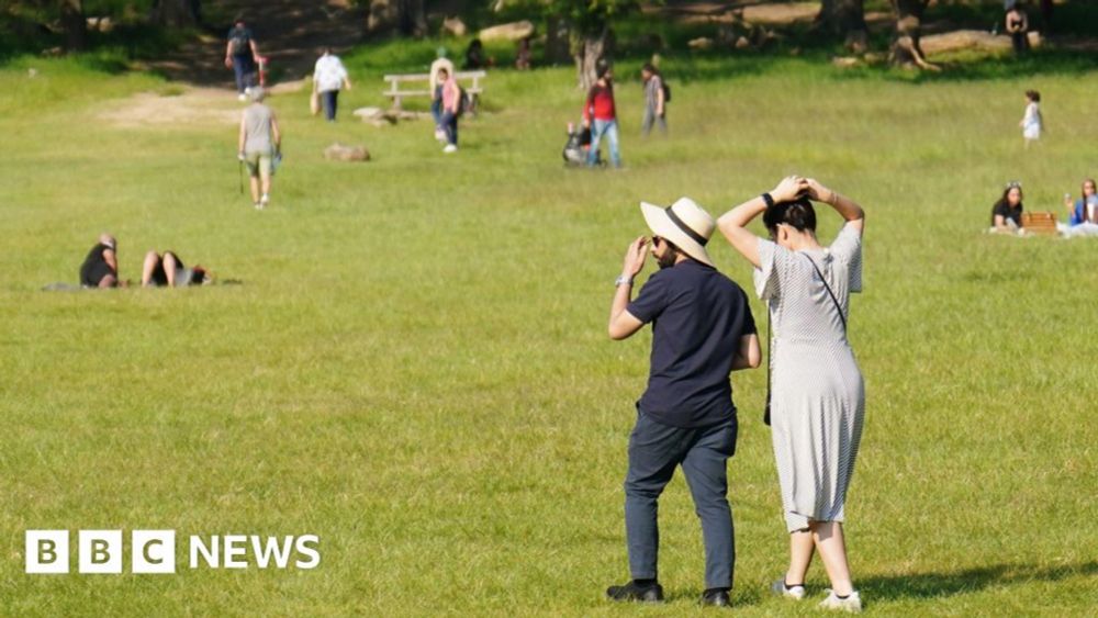 Warning as sewage leaks into water in London green spaces