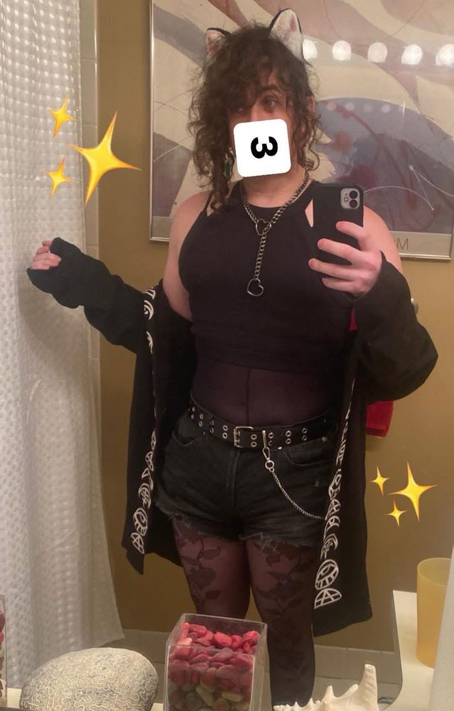 Renna Valentine in her cute new outfit!!!