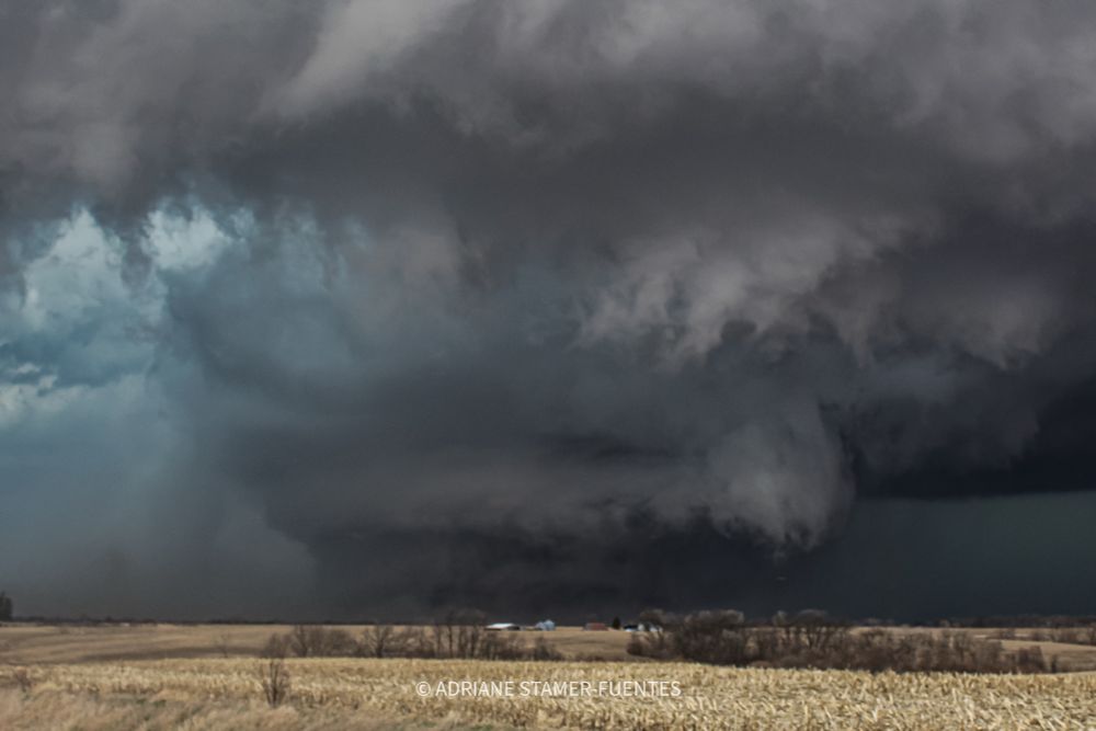 Today I had some time on my hands and I edited a photo I took of the Hedrick, IA EF-3 tornado! Quite a beauty! #iawx #wxsky 