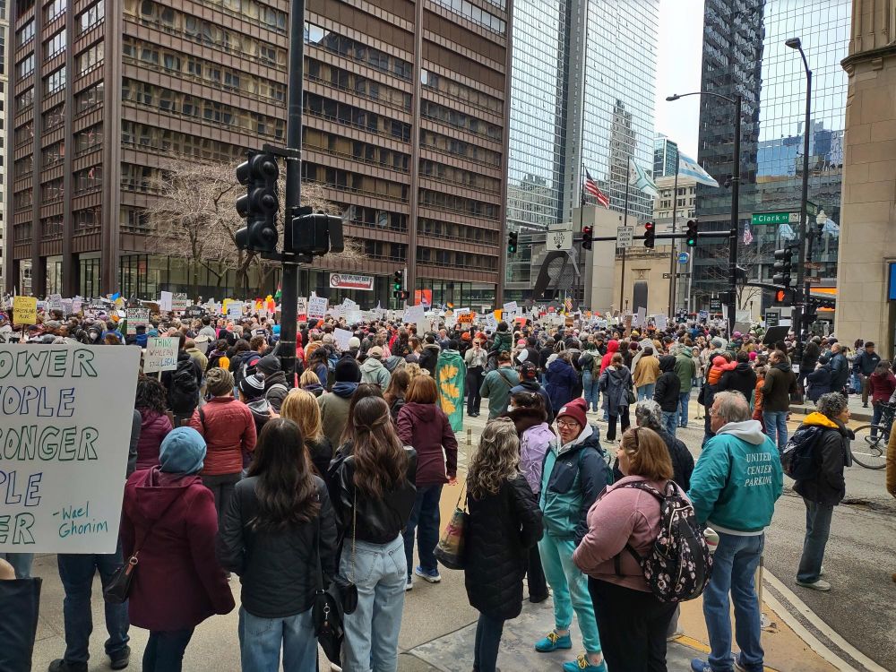 Photo of Chicago Daley Plaza Hands Off Rally and March to Rise Up and Fight Back Against Trump/Musk 4/5/2025 taken from the corner of Clark and Washington 12:35pm