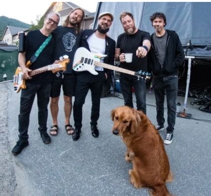 JRAD members with Joe Russo's dog