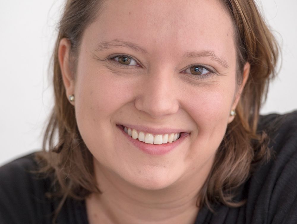 Porträtfoto von Virologin Dr. Michelle Vincendeau vom Helmholtz Munich