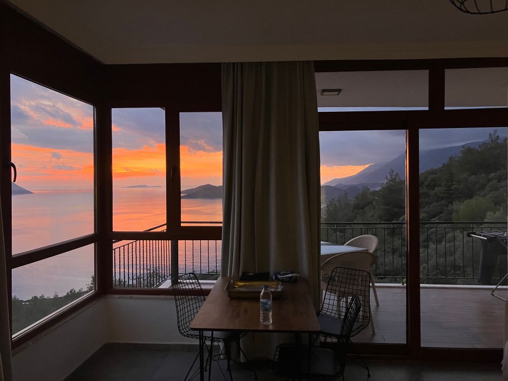 Have been in Kaş for a week now, sunsets here are pretty magical 