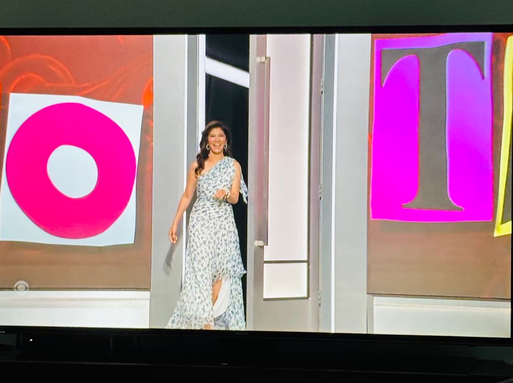 Julie Chen walking out on stage for the premier of Big Brother 27