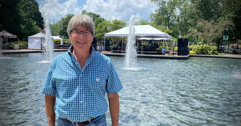 Size (and sauce) matters: BW3s co-founder judges local chicken wing competition