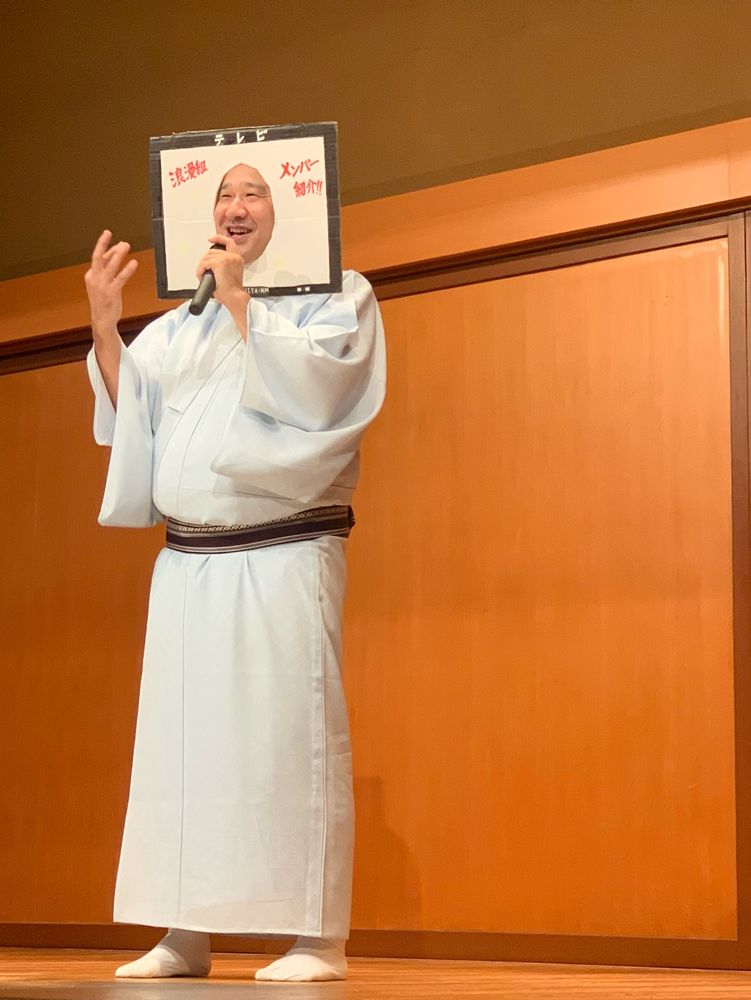 鈴本演芸場
林家きく麿「熱き心に」
撮影可