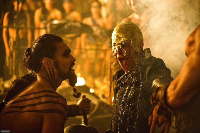Khal Drogo "crowning" Viserys in GoT