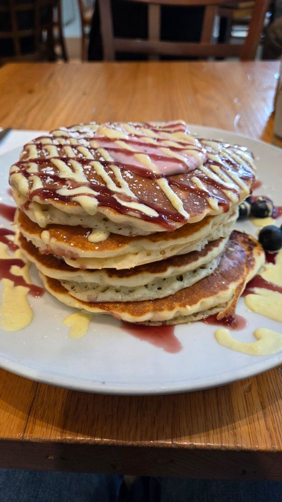 A side view of the pancakes.