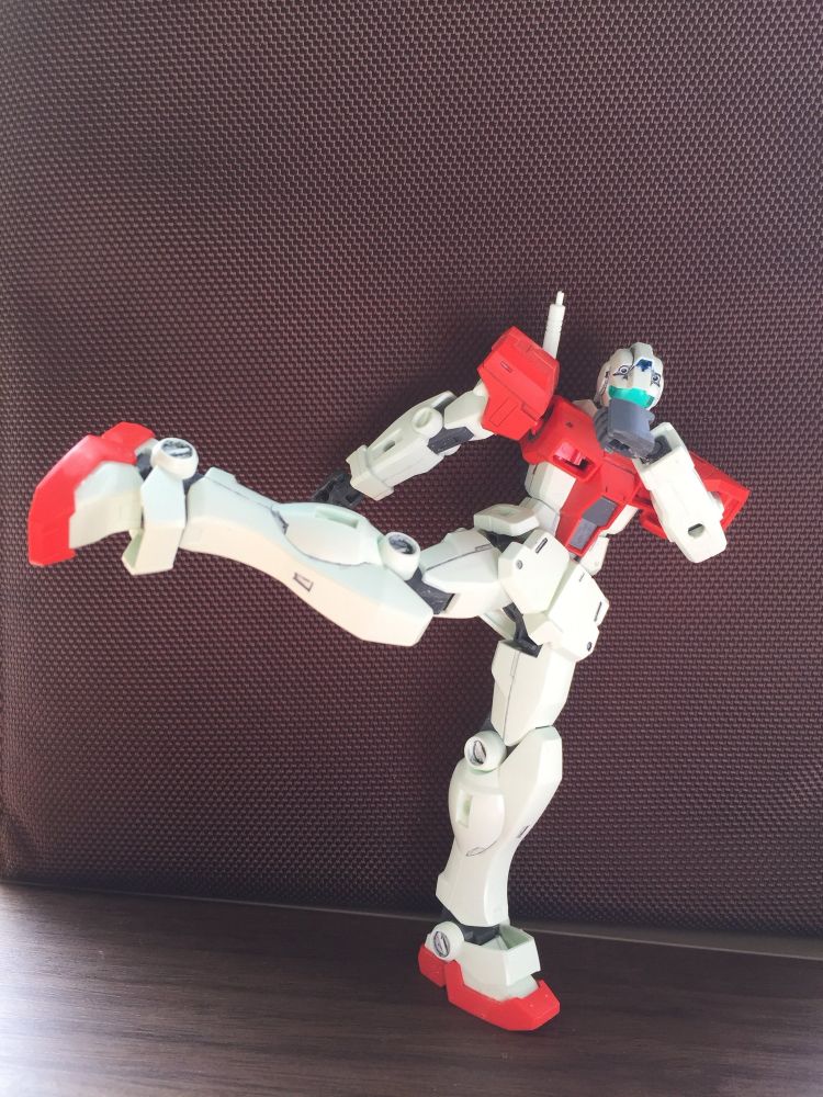 途中で軌道が変わるブラジリアンキック