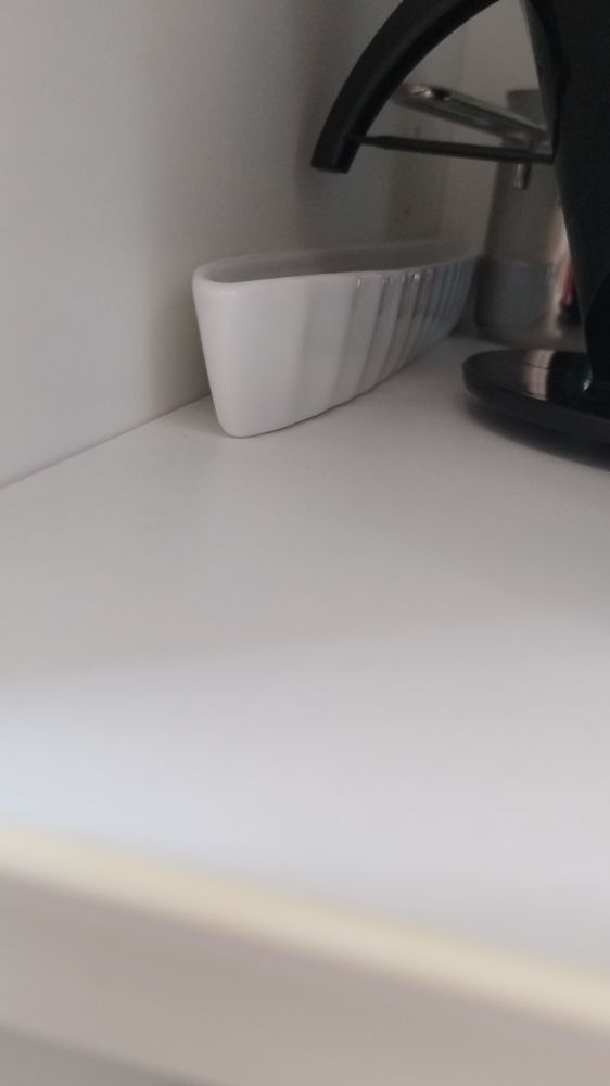 Ein Olivenschiffchen in meinem Schrank.