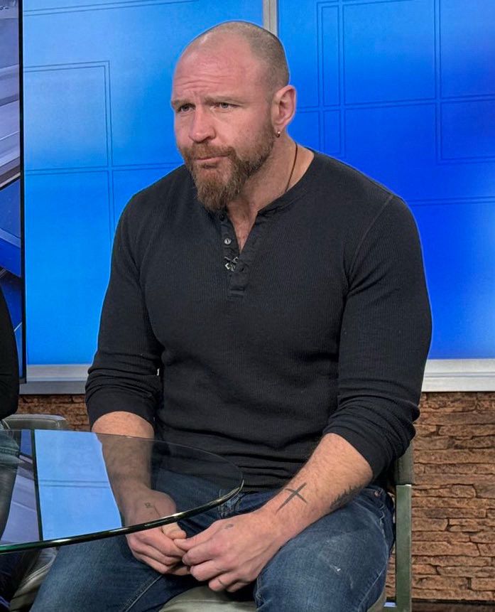 Mox looking disappointingly at a dumb thing you’ve said