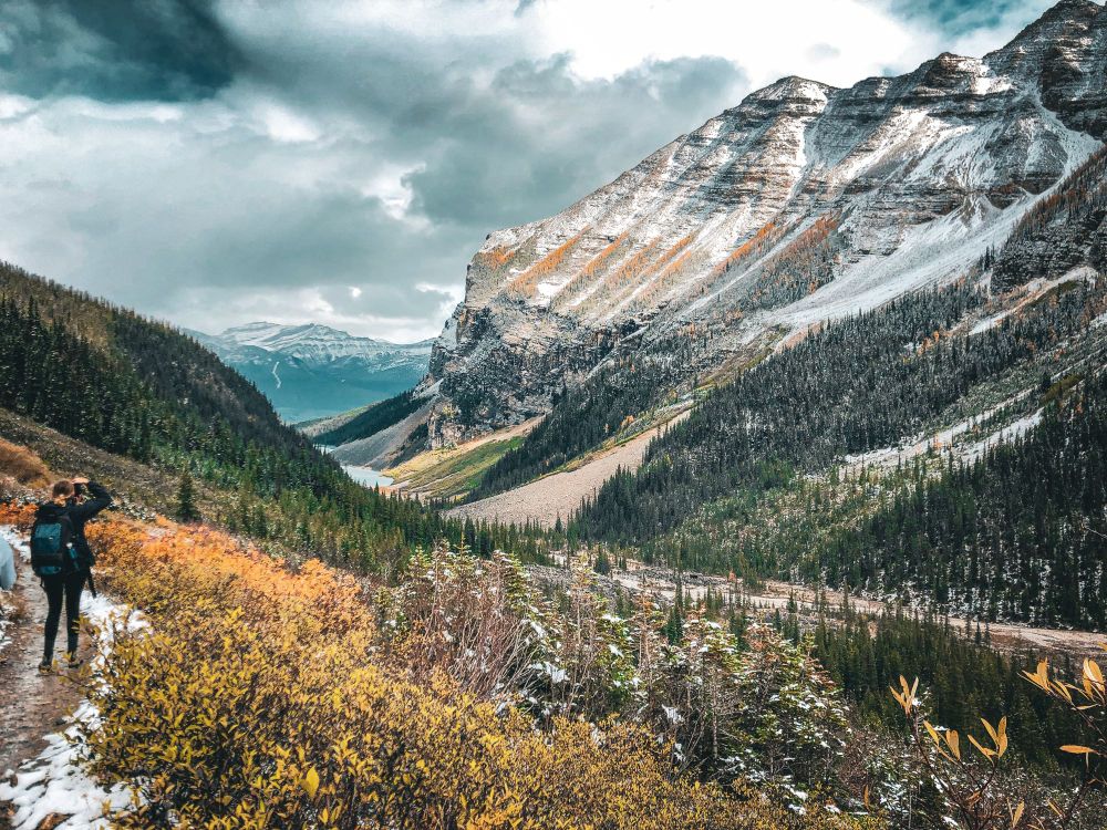 Plain of Six Glaciers Hike at Lake Louise // Banff Canada