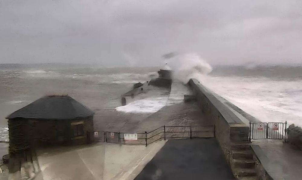 Porthcawl breakwater and lighthouse