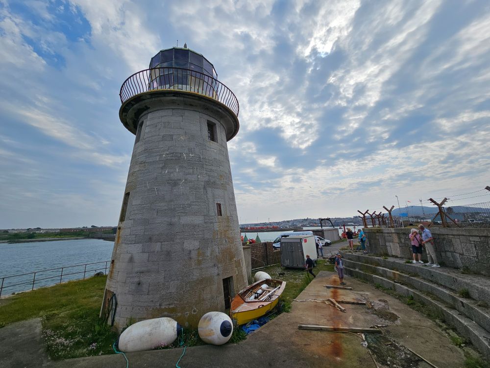 The lighthouse at Admiralty Pier/Salt Island, Holyhead Por