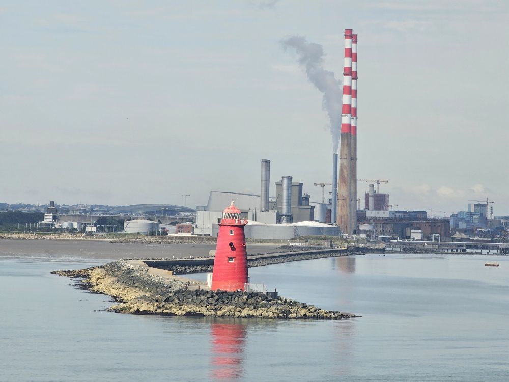 Poolbeg lighthouse