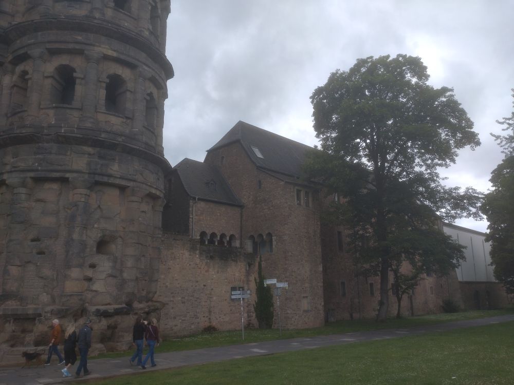 But wait... Even more Porta Negra! 😱