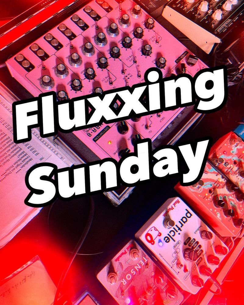 a bunch of electronics, 2 keyless synthesizer / several FX Pedals