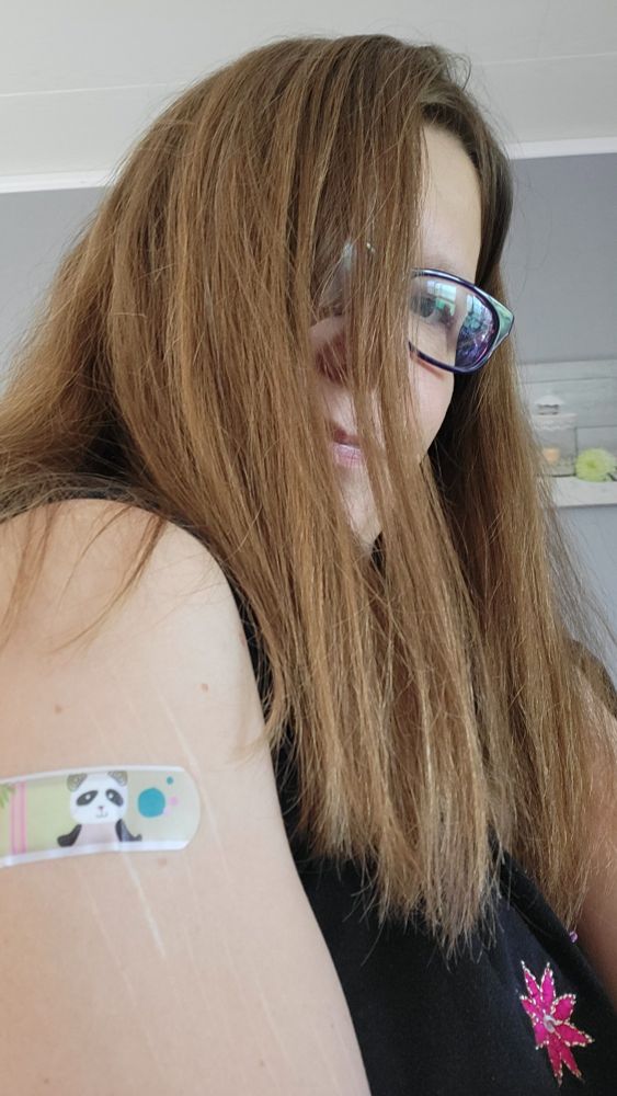 Selfie mit Panapflaster auf dem Oberarm