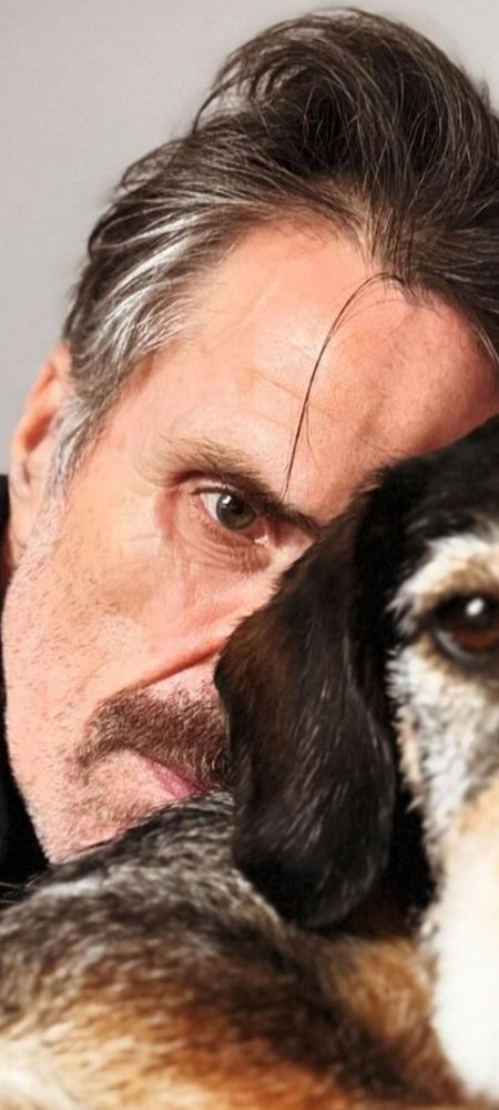 Close up of Con O'Neill and Cooper