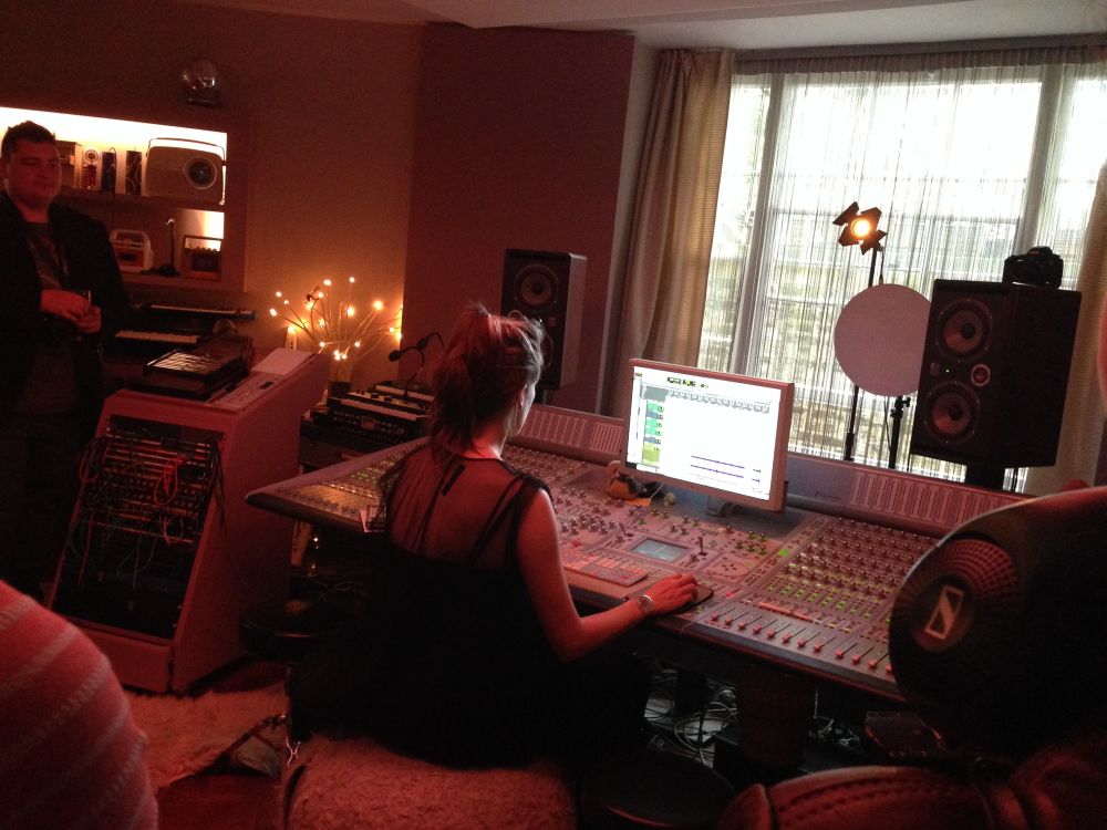 Imogen Heap playing around at the workstation in her studio