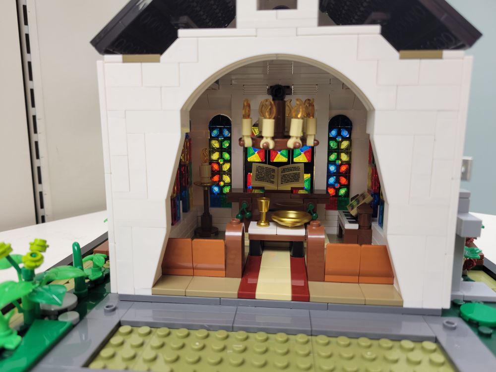 The all-important inside shot. I really need to get some 360 degree videos on this one, but that will have to wait until I get it finished and back home.