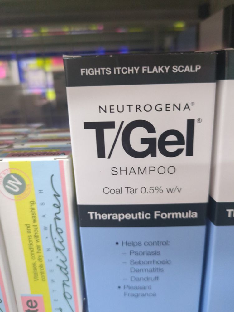 a pack of neutrogena shampoo labeled "T/Gel"