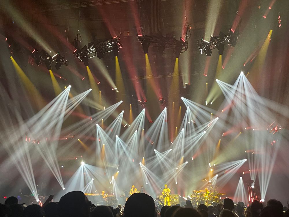 Phish with lights