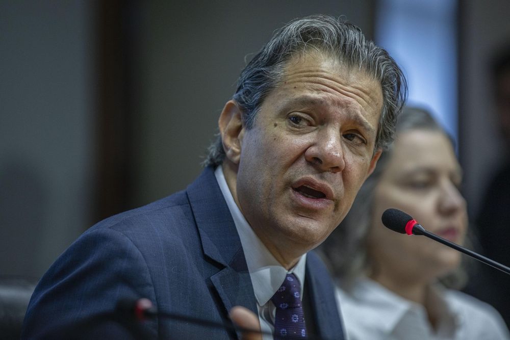 Haddad: Fazenda tem preocupação “bastante incisiva” com trajetória prevista para a dívida pública