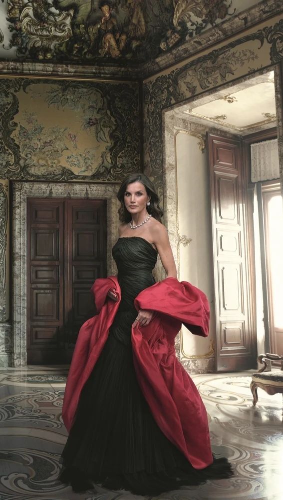 La Reina Letizia retratada en 2024 por Annie Leibovitz