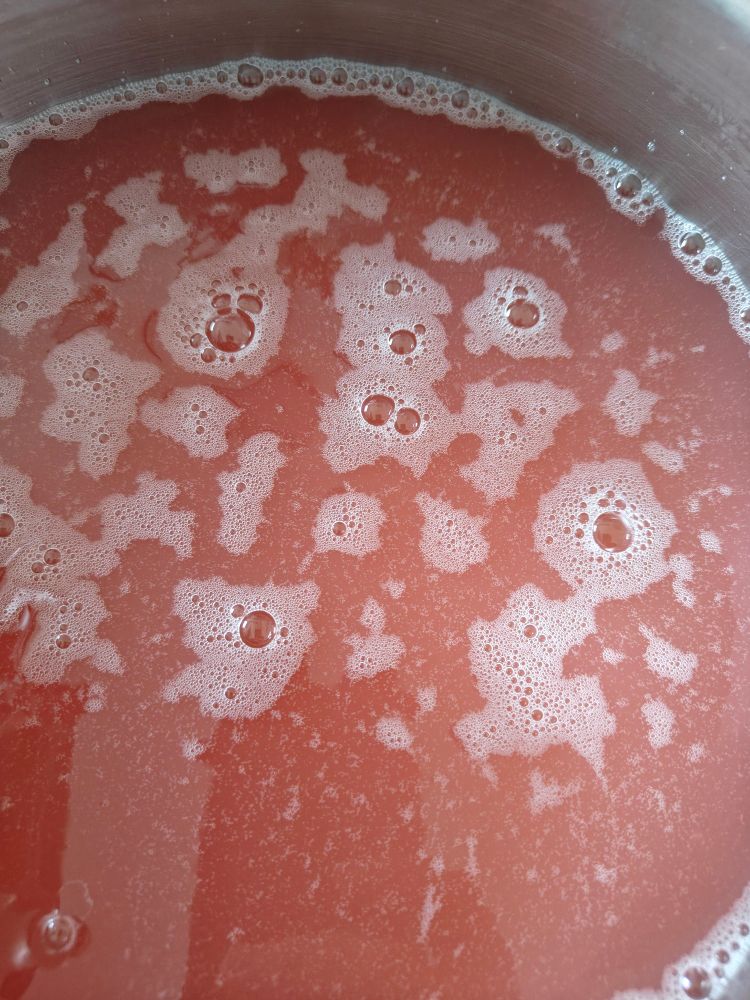 Foto von Saft aus gekochten Quitten 