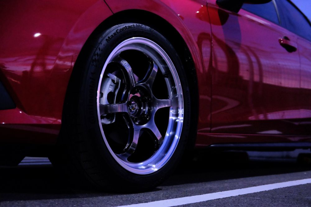 ADVAN R6 MPB 8.5J+50
fujifilm X-T10 xf35mmf2にて撮影