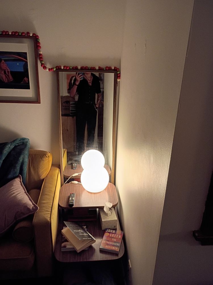 Rose in a black corset and pants 