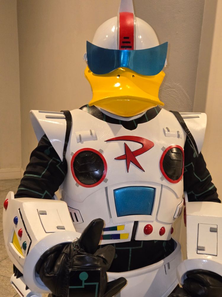 Gizmoduck cosplay