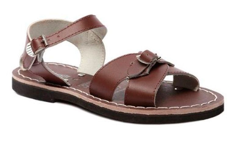 The same MGB in brown leather