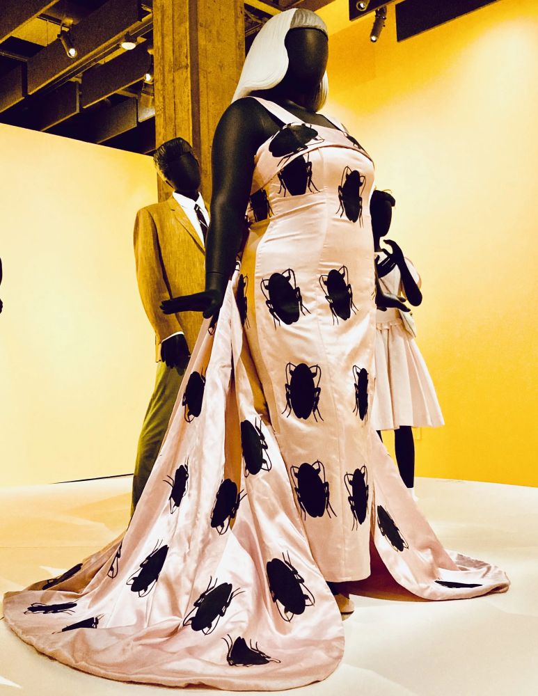 roach dress worn by tracy turnblad (hairspray) 🪳🩷