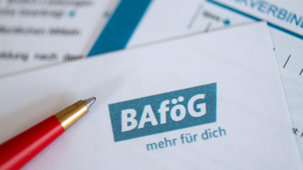 Verwaltungsgericht Berlin - Urteil: Bafögsatz im Jahr 2021 war verfassungswidrig, da zu niedrig