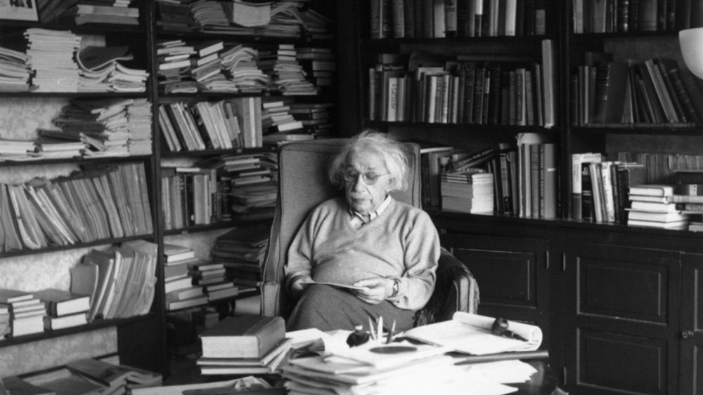 El clamor de Einstein contra las democracias europeas por su escaso apoyo a la República