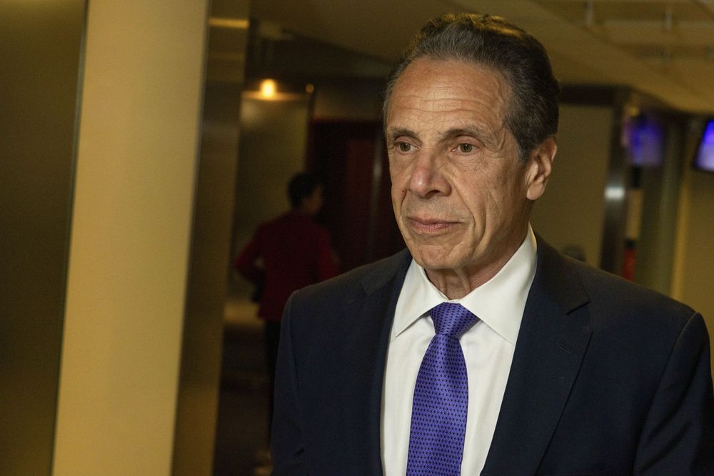The New York Apartment Association is now the single largest supporter of the front-runner in the New York City mayoral race.