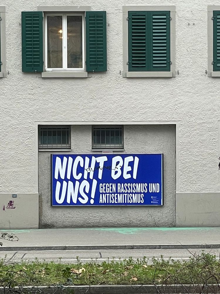 Kampagnenplakat gegen Rassismus und Antisemitismus