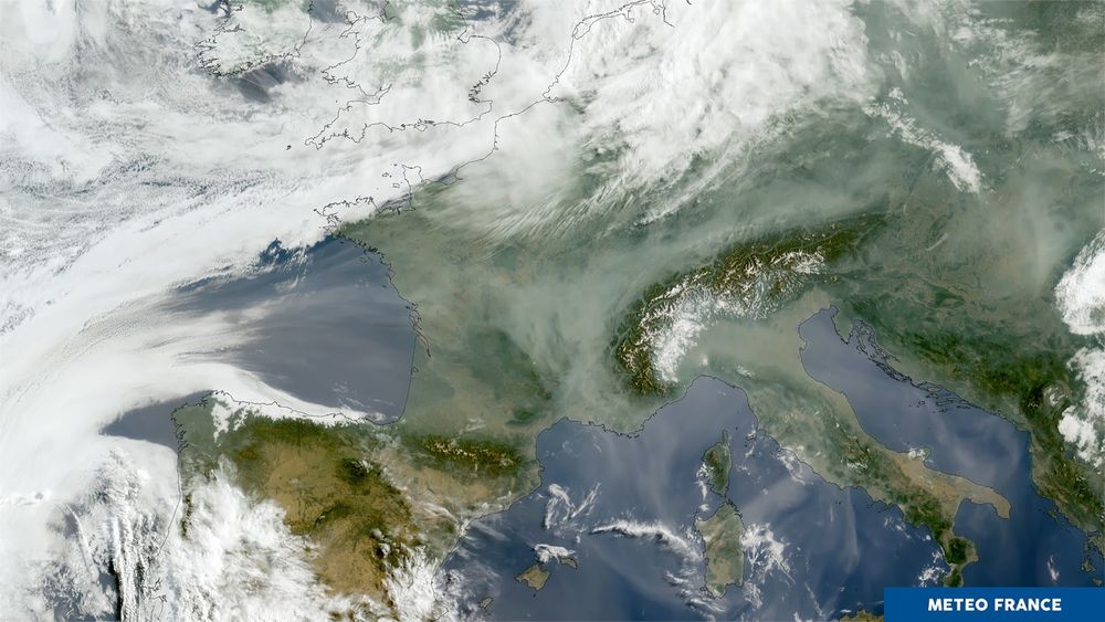 Image du satellite METEOSAT-12, le 10/06/2025 à 7 h UTC, générée par le service de météorologie satellitaire de Météo-France et mise à disposition par le centre de données AERIS/SATMOS. 