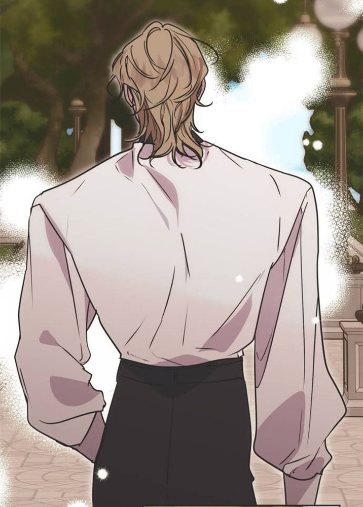 screenshot from the manhwa Moralless Scandal of a Dorito shaped blond man with a slutty little waist 