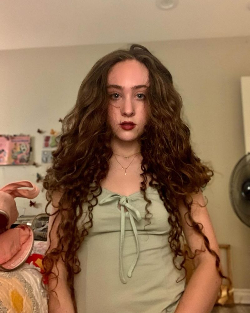 old picture of chappell roan before she dyed her hair 