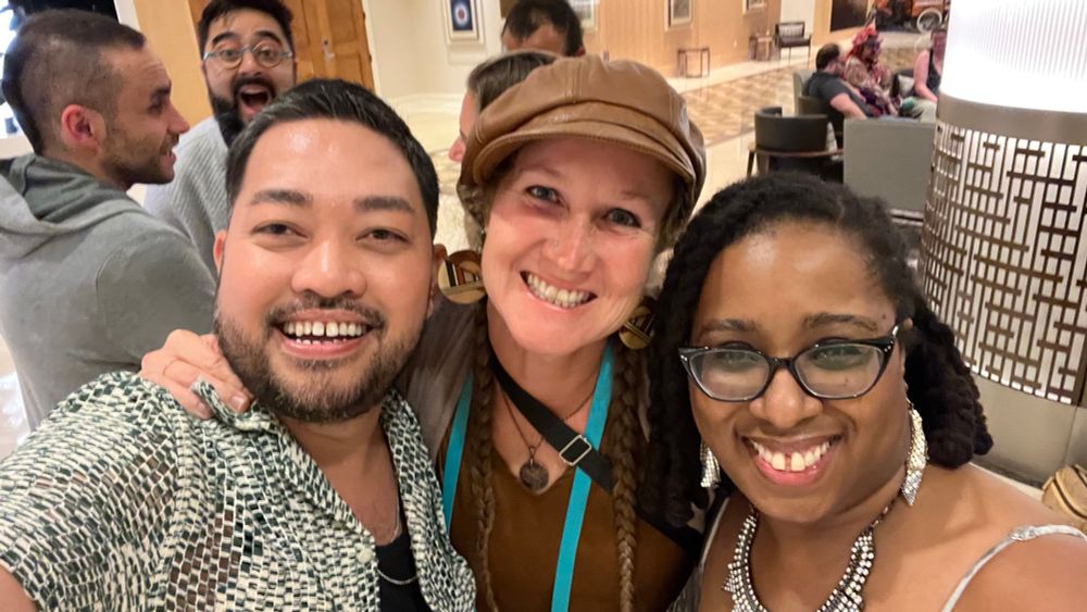 Selfie, hotel lobby interior: Victor Manibo, Jenna Hanchey, Erin Roberts