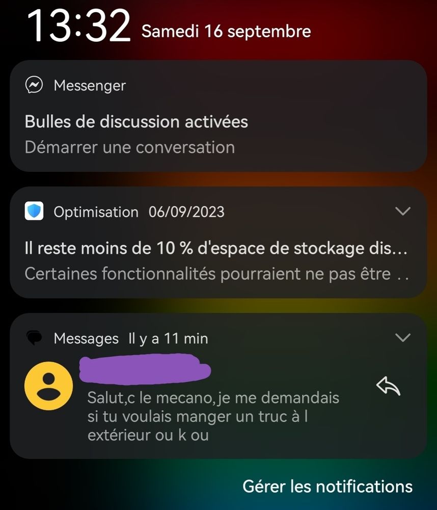 Message sms reçu disant : salut c'est le mecano, je me demandais si tu voulais manger un truc à l'extérieur au cas où