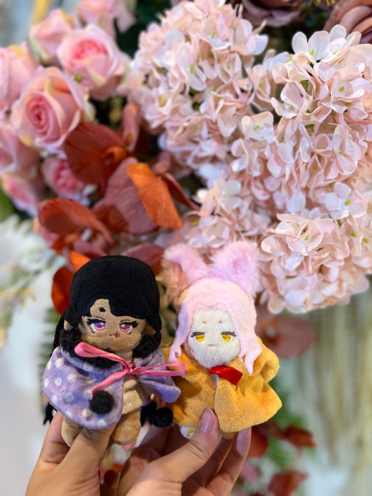 beanui and michinui with some flowers