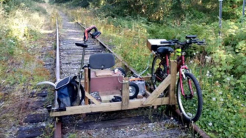 A Nanaimo cyclist who appears to have been pushed in a viral video says that's exactly what happened.